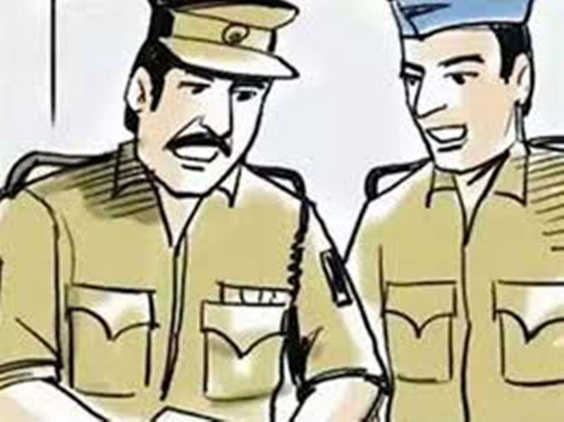 महंत ने समर्थकों के साथ पुलिस से की मारपीट,