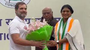 कांग्रेस में शामिल हुईं वाईएसआर तेलंगाना पार्टी की नेता शर्मिला…